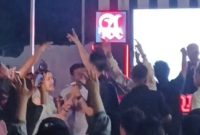 Tangkapan layar saat DJ tampil.