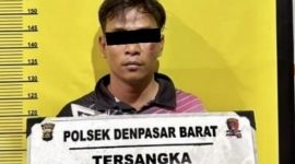 Pelaku saat ditangkap polisi Denpasar Barat.