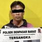 Pelaku saat ditangkap polisi Denpasar Barat.