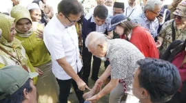 Menkes Budi di Sampang.