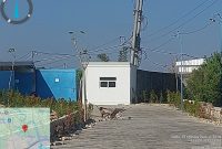 Gudang rokok tak berizin di Sampang ditemukan terbuka setelah beberapa waktu lalu disegel Bea Cukai Madura. (Foto : Forkot Pamekasan untuk Madura Hari Ini).