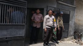 Polisi saat terjun ke TKP 