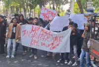 Massa aksi dari para aktivis formasa.