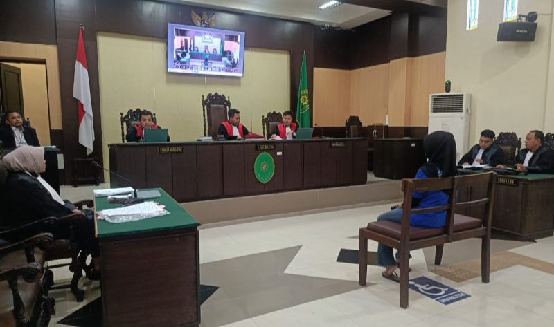 Suasana dalam persidangan.