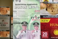 Flayer Bupati dan Wakil Bupati Pamekasan dan Rokok ilegal di daeranya.