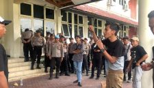 Koordinator aksi, Iwan CH,.