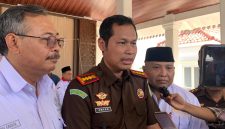 Kepala Kejari (Kajari) Pamekasan, Anton Arifullah menyebut bahwa program Jaga Desa dilakukan agar menghindari adanya penyelewengan di tingkat desa, salah satunya seperti korupsi.