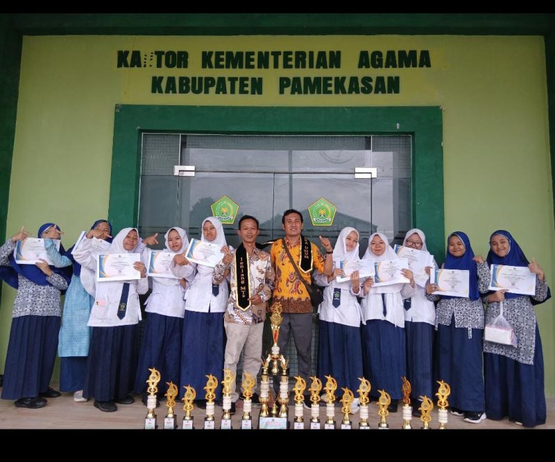 Bawa Harum Sekolah! MTsN 3 Pamekasan Kembali Sabet Juara Lomba Peringatan HGN 2025.