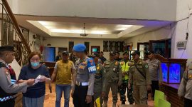 TNI-POLRI saat razia tempat hiburan malam di Pamekasan 