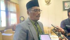 Ach Suhairi, sebagai pengusul membenarkan kalau dirinya sudah dimintai keterangan terkait usulan pemakzulan bupati, namun masih menunggu proses verifikasi dan hasilnya.