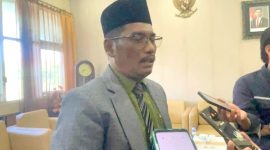 Ach Suhairi, sebagai pengusul membenarkan kalau dirinya sudah dimintai keterangan terkait usulan pemakzulan bupati, namun masih menunggu proses verifikasi dan hasilnya.