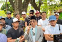 Puluhan aktivis Lembaga Swadaya Masyarakat (LSM) Pamekasan bertemu di Alun-alun Arek Lancor, Kamis (12/2/2026) pagi.