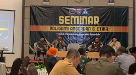 Barisan Masyarakat Merdeka (BMM) menggelar seminar bertajuk “Poligami Anggaran dan Etika” di Azana Hotel Pamekasan, Selasa (24/2/2026) sore.