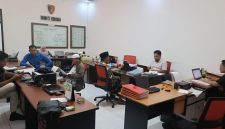 Empat pelapor saat diperiksa Polisi.