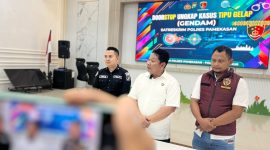 Kasatreskrim Polres Pamekasan AKP Yoyok Hardianto (Tengah).
