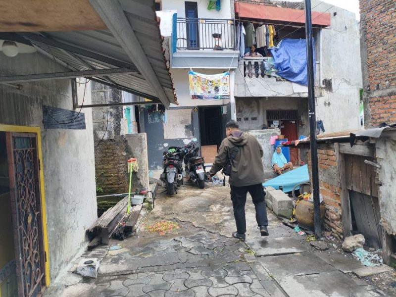 Polisi saat olah TKP (Foto: Jatimnet/Madura hari ini).