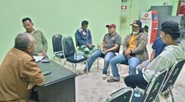 Formaasi saat audiensi di Dispendukcapil Pamekasan.