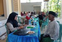 Remaja Masjid Nurul Iman Pamekasan Gelar Bakti Sosial dan Tebar Daging Kurban.
