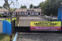 SMK Kesehatan Pamekasan Disegel,  Diduga Terjual ke Pengusaha Rokok Ilegal.
