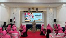 Bidik Kapasitas Anggota, Bhayangkari Polres Pamekasan Ikuti Pelatihan Table Manner.