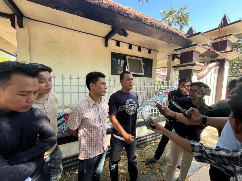 PMB saat diwawancarai.