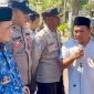 Iklal saat melakukan aksi.