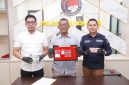 AKP Suyanto tengah.