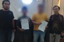 Dua pemuda saat diringkus Polisi di Sampang.