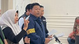 Kasatreskrim Polres Pamekasan AKP Yoyok Hardianto bersama Kasi Humas Polres Pamekasan IPDA Yoni Evan.