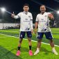 Pemain Wartawan FC Pamekasan Idrus Ali (kiri) dan Andi (kanan).