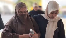 Direktur CV Dzarrin Putra Utama (kiri).