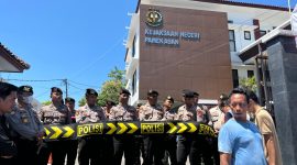 Kantor Kejari Pamekasan Bau Kotoran Sapi, Aktivis Geram Penggeledahan Tak Kunjung Ada Tersangka.
