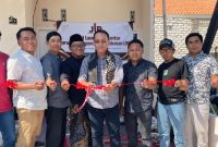 Advokat sekaligus Pembina Resmikan Kantor Jurnalis Independen Pamekasan.