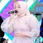 Sejumlah artis Adella di Pamekasan.